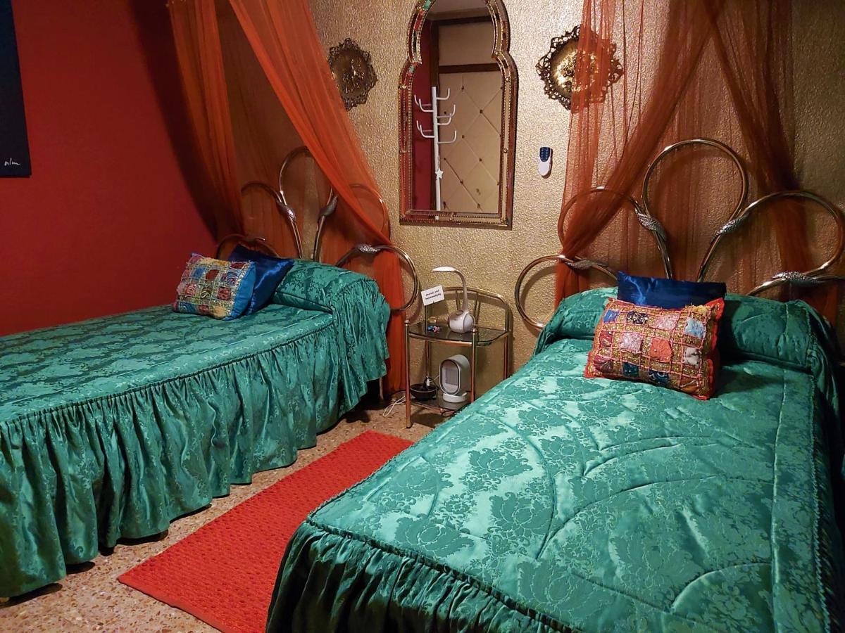 Alicante Room And Gayfriendly Exterior foto